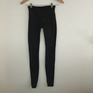 SOLD Black lululemon wunder under leggings size 2
